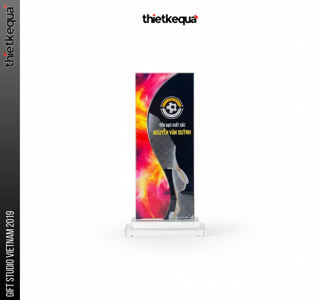 Cúp Pha Lê Chữ Nhật Giải Bóng Đá Cấp Xã cho Tiền Đạo Xuất Sắc