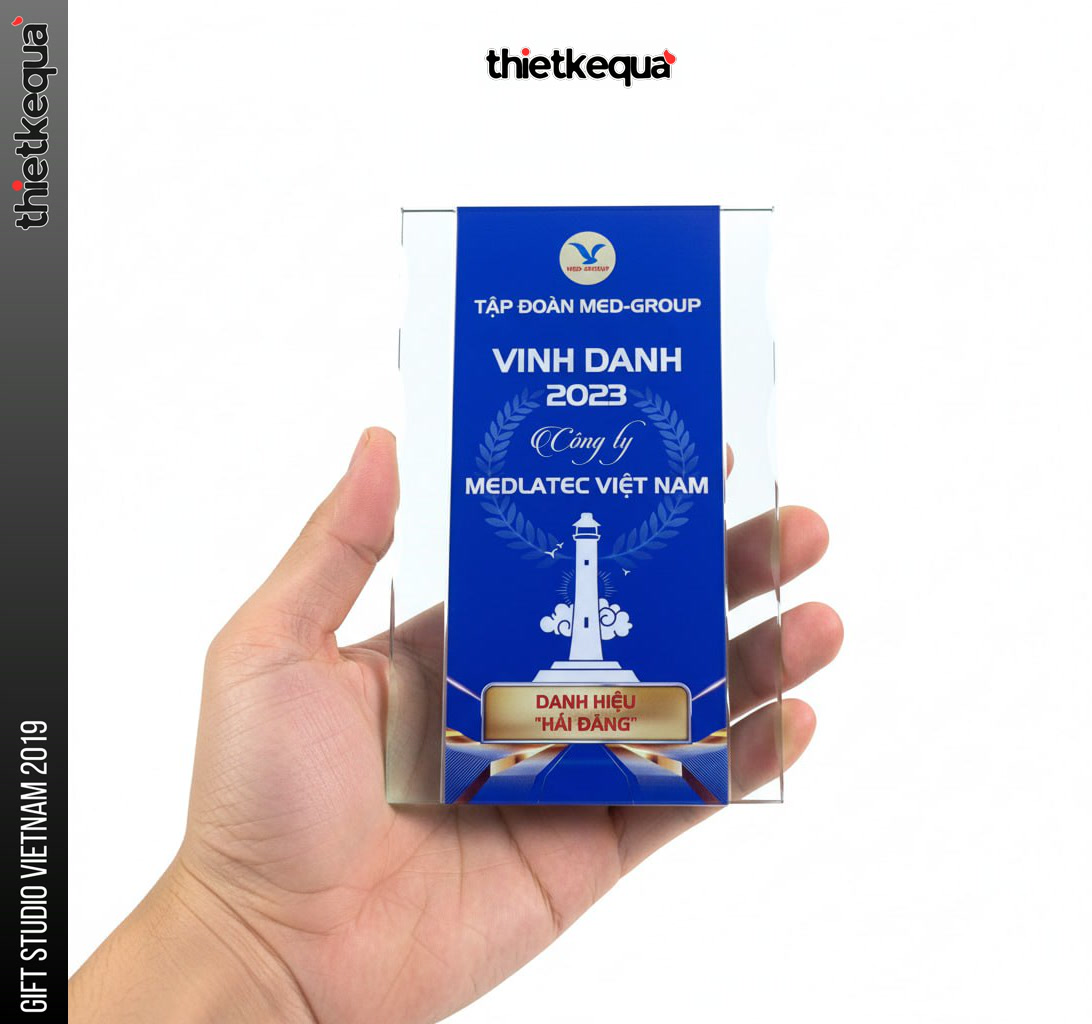 Kỷ niệm chương pha lê nền xanh thiết kế biểu tượng hải đăng nổi bật - Ảnh 3