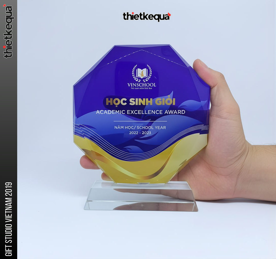 Kỷ niệm chương pha lê đa giác nền xanh tím vinh danh học sinh giỏi - Ảnh 3