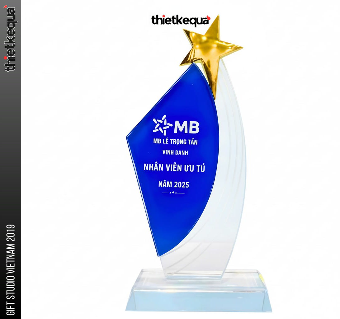 Cúp pha lê MB vinh danh nhân viên ưu tú - Ảnh 2