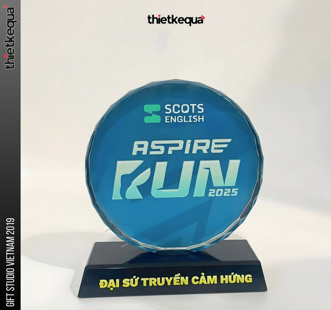 Kỷ niệm chương pha lê SCOTS English Aspire Run 2025 - Ảnh 2