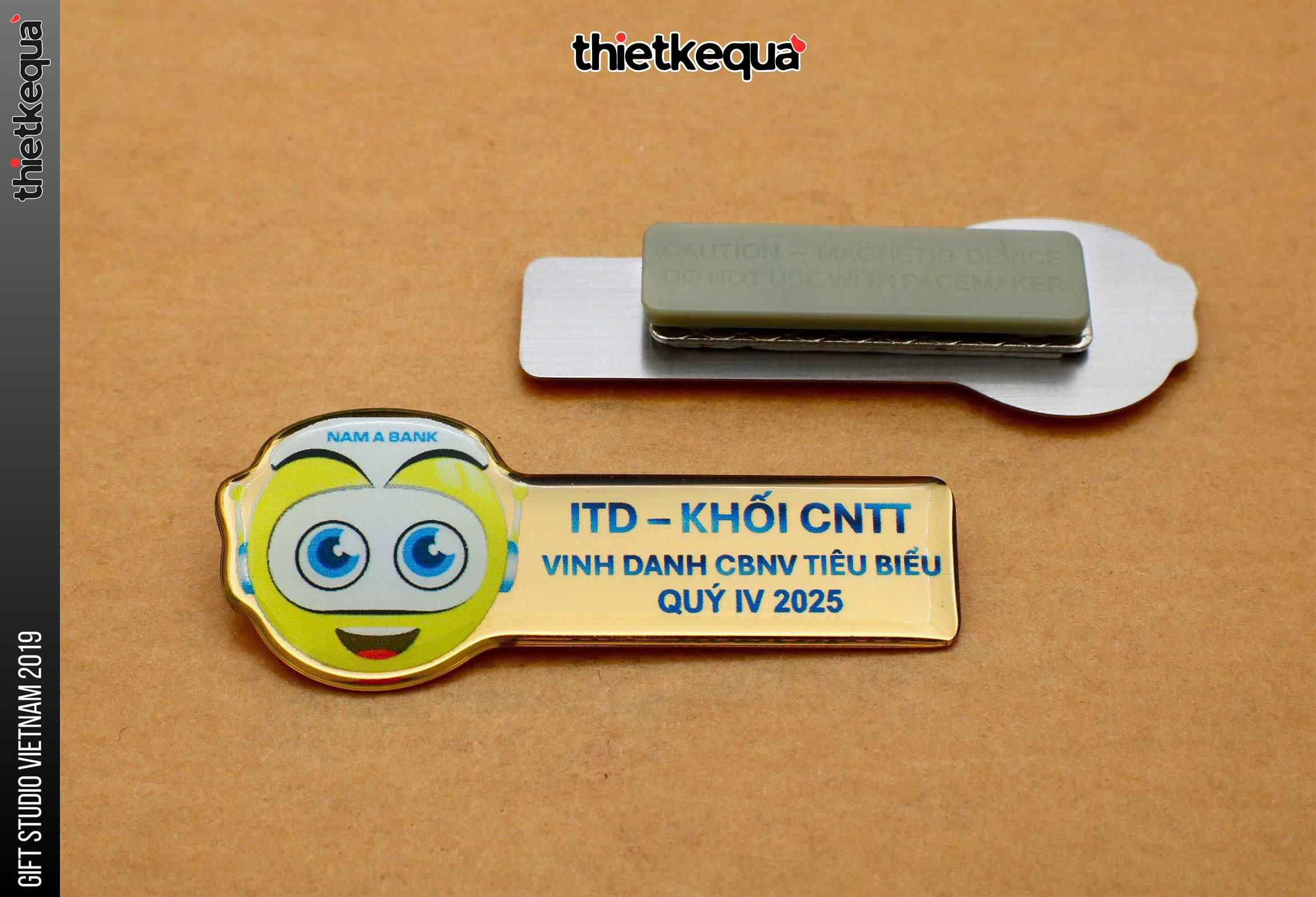 Thẻ tên cài áo lễ vinh danh