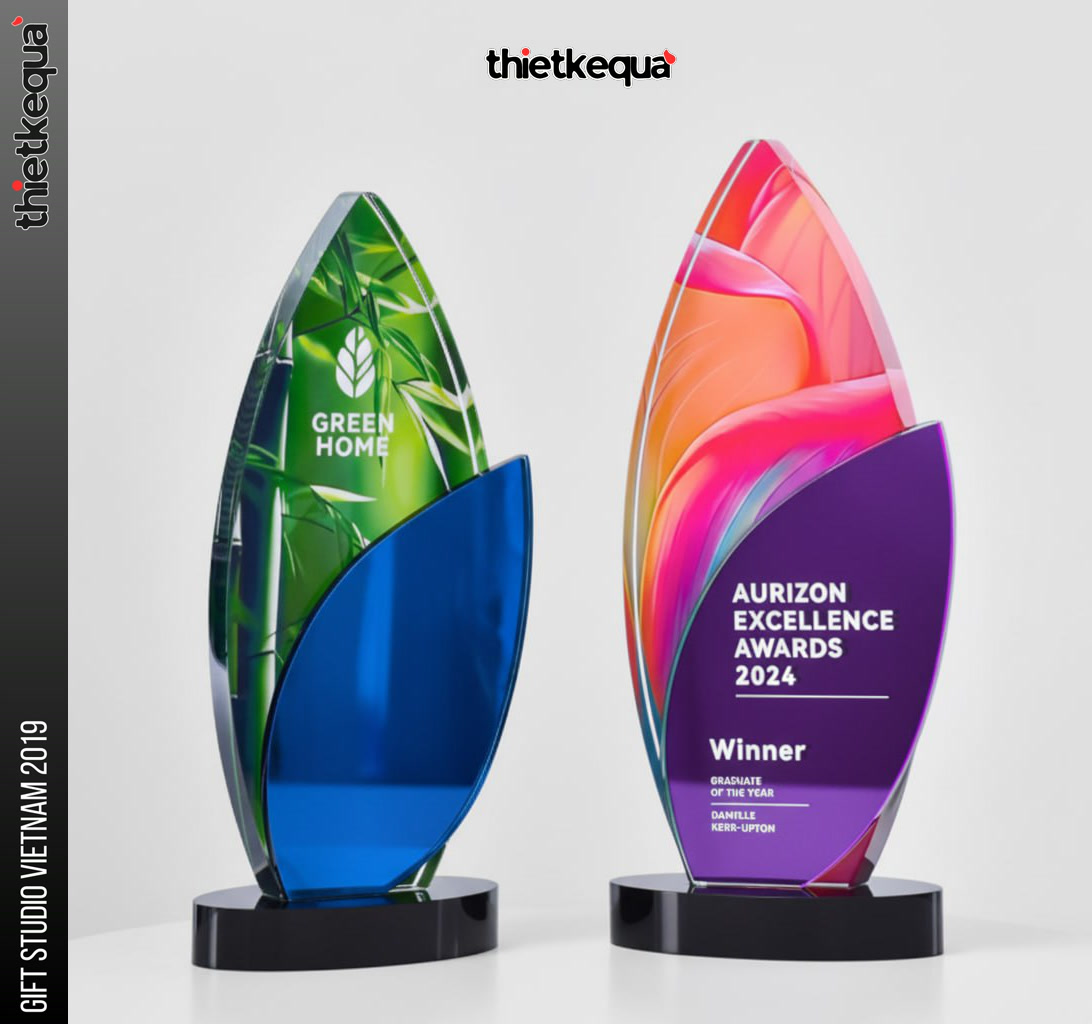 Cúp pha lê Green Home & Aurizon Awards thiết kế cánh lá đa lớp màu nghệ thuật - Ảnh 2