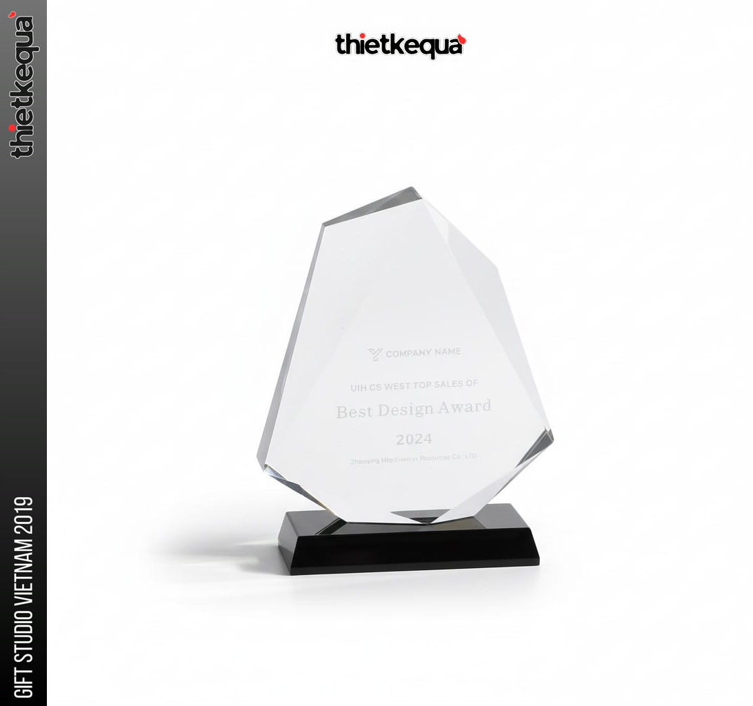 Cúp pha lê Best Design Award 2024 thiết kế đa giác trong suốt tối giản - Ảnh 2