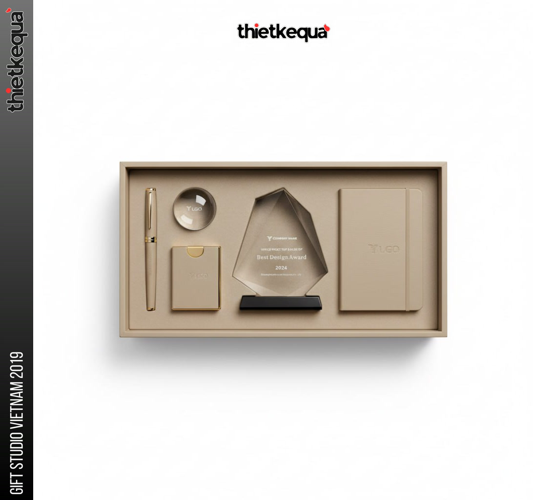 Cúp pha lê Best Design Award 2024 thiết kế đa giác trong suốt tối giản - Ảnh 4