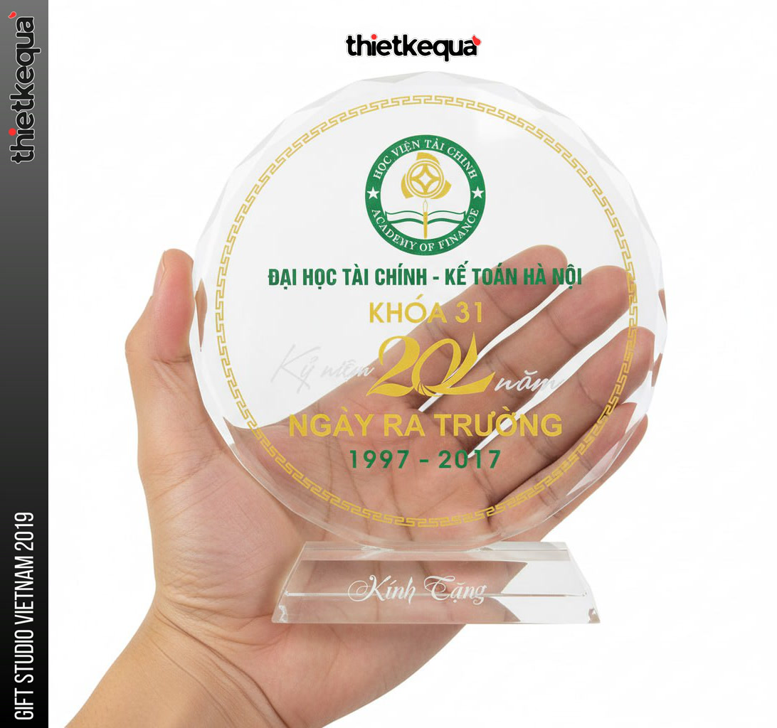Kỷ niệm chương pha lê hình tròn vát cạnh nền màu sang trọng khắc nội dung theo yêu cầu - Ảnh 3