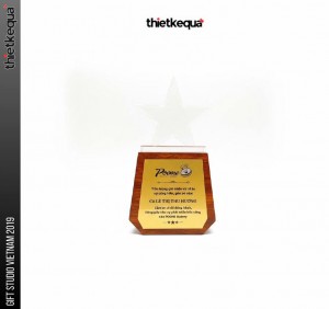 Cúp Đế Gỗ Mặt Đồng Cúp Pha Lê công ty Poeme