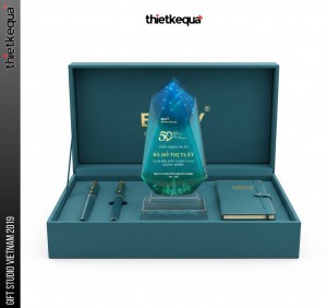 Cúp Pha Lê cao cấp Vinh Danh cán bộ BIDV