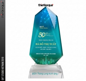 Cúp Pha Lê cao cấp Vinh Danh cán bộ BIDV