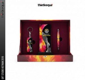 Cúp Pha Lê Chữ Nhật Giải Bóng Đá Cấp Xã cho Tiền Đạo Xuất Sắc