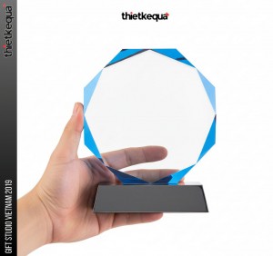 Cúp pha lê đa giác viền xanh cao cấp