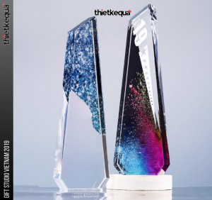 Cúp Pha Lê Nguyên Khối Cao Cấp