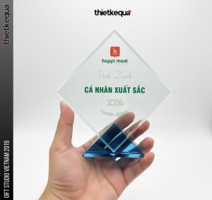 Cúp pha lê vinh danh cá nhân xuất sắc 2024 happi.mont