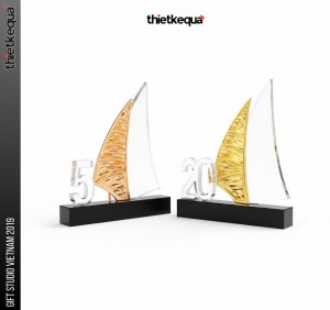 Cúp Vinh Danh Hình Cánh Thuyền kỷ niệm thành lập Tập đoàn và công ty thành viên