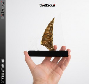 Cúp Vinh Danh Hình Cánh Thuyền kỷ niệm thành lập Tập đoàn và công ty thành viên