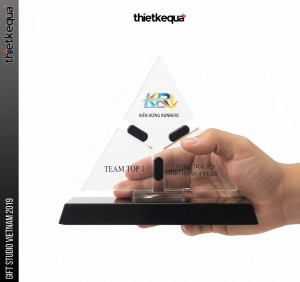 Cúp Vinh Danh Kiến Hưng Runner giải đồng đội