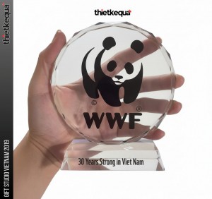Cúp Vinh Danh Tổ Chức WWF tại Việt Nam kỷ niệm 30 năm thành lập