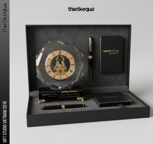 Đồng hồ pha lê để bàn làm việc