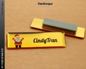 Làm bảng tên nhân viên chất liệu đồng xi vàng/xi bạc in UV