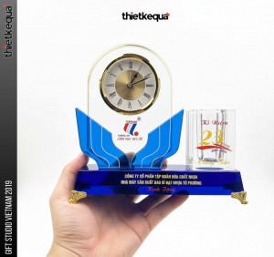 Quà Tặng Công Ty Đồng Hồ và Ống Bút tặng đối tác